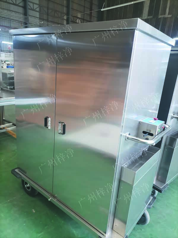 密閉式滅菌器械物品電動(dòng)轉(zhuǎn)運(yùn)車采用304拉絲不銹鋼板面板厚度：≥1.2mm,表面作拉絲亞光處理。